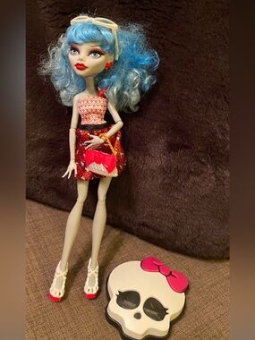 Monster High Ghoulia Yelps Dot Dead Gorgeous and Fortune Teller